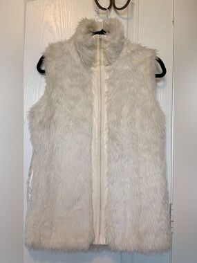 Diva Cream Faux Fur Zip-Front Vest